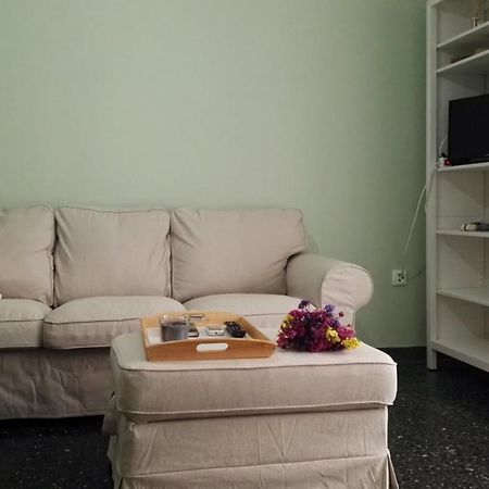 Paris Spacious Beach Apartment Лутракі Екстер'єр фото