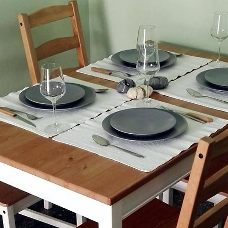 Paris Spacious Beach Apartment Лутракі Екстер'єр фото