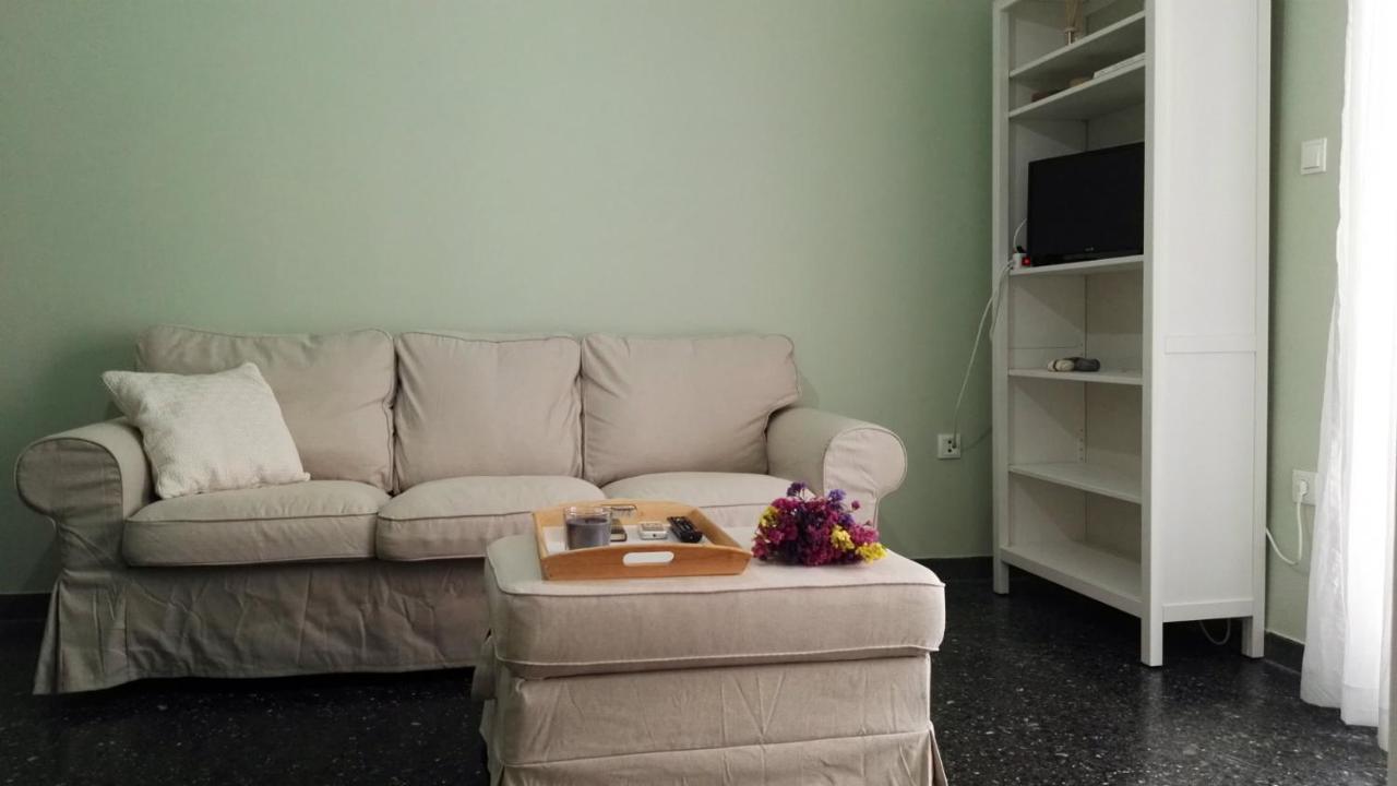 Paris Spacious Beach Apartment Лутракі Екстер'єр фото