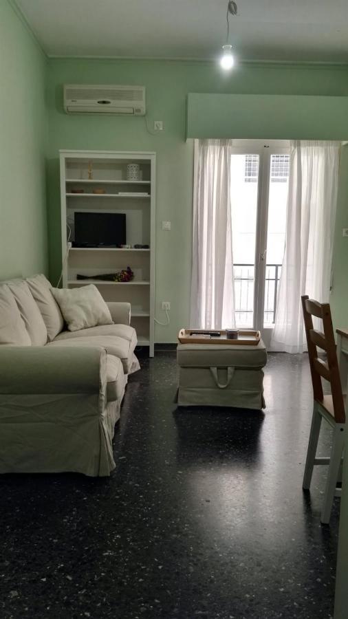 Paris Spacious Beach Apartment Лутракі Екстер'єр фото