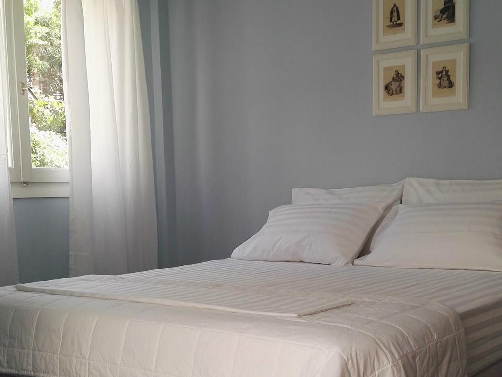 Paris Spacious Beach Apartment Лутракі Екстер'єр фото