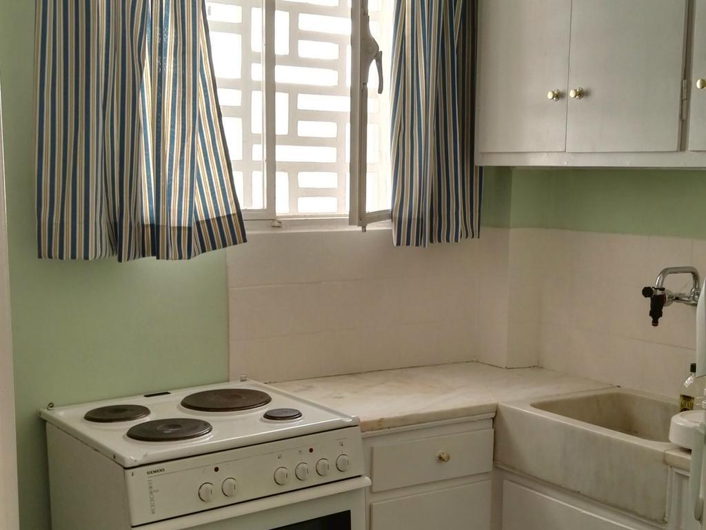 Paris Spacious Beach Apartment Лутракі Екстер'єр фото